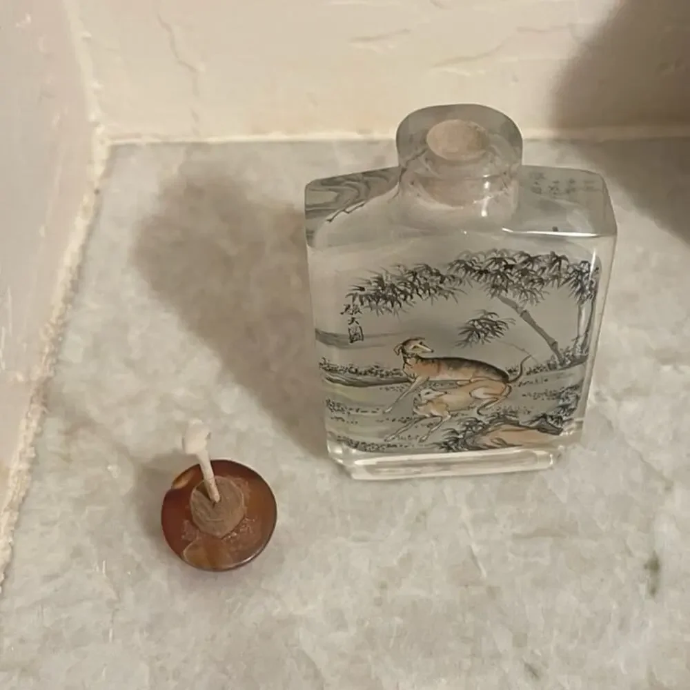 Vintage snuff Bottle asian with dogs